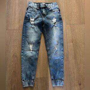 Small Women’s Jogger Distressed Blue Jeans